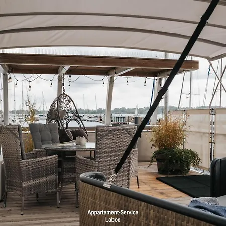Hausboot Canoga * Laboe