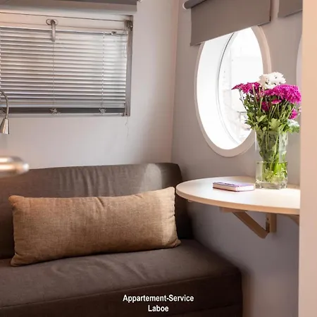 Hausboot Canoga Ferienhaus *