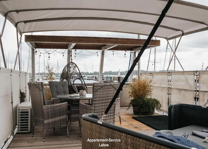 Hausboot Canoga * Laboe